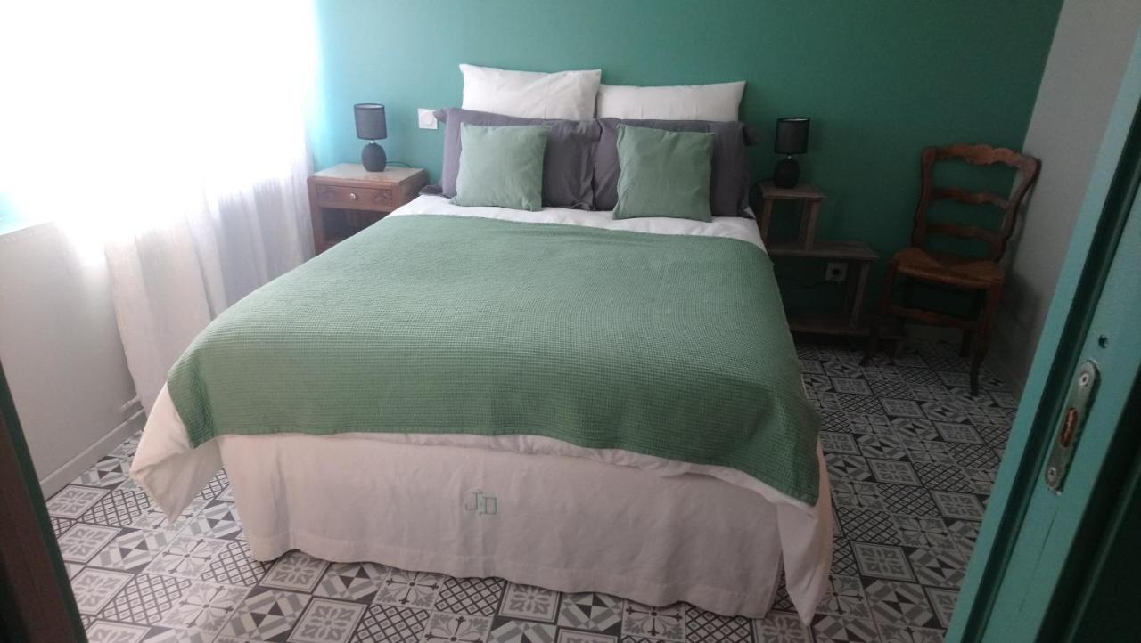 L'Esperluette En Camargue Bed and Breakfast Uchaud Eksteriør billede